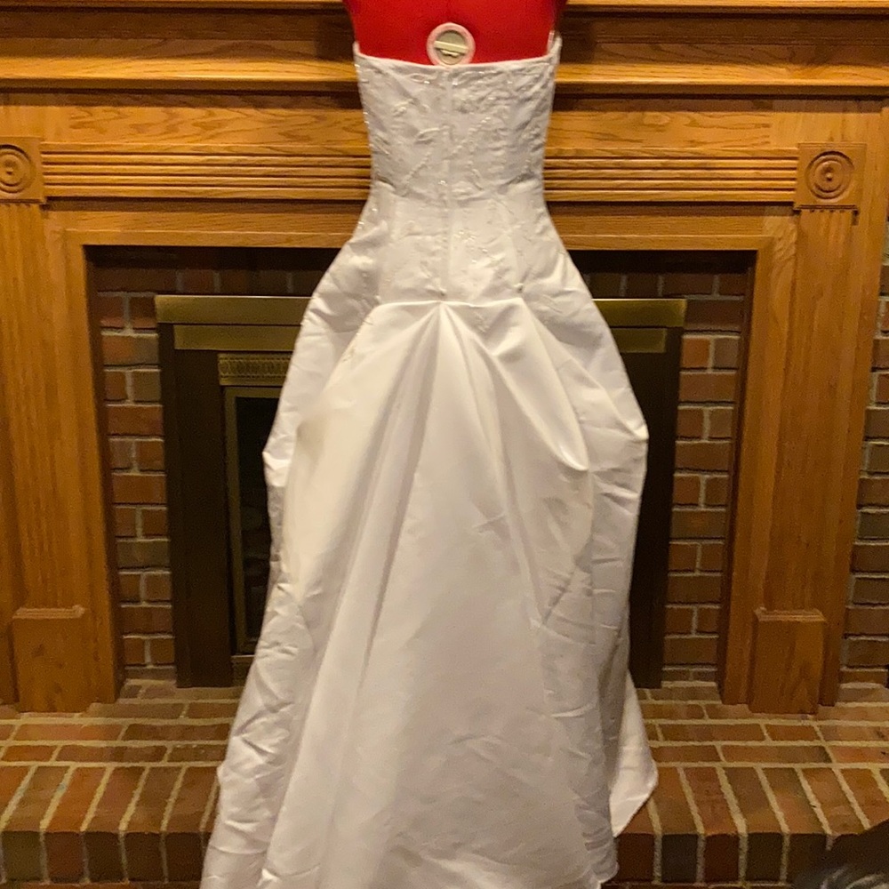 EUC sz 10 2pc bridal gown and chiffon jacket - Picture 10 of 12